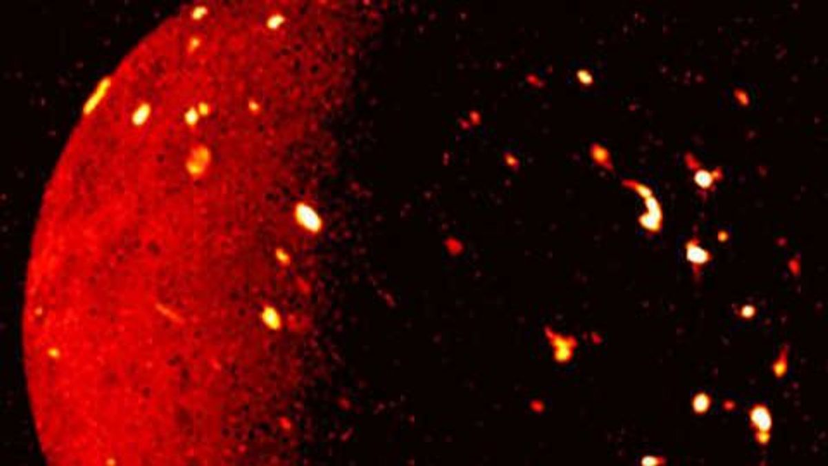 Ío es el cuerpo volcánicamente más activo del sistema solar
