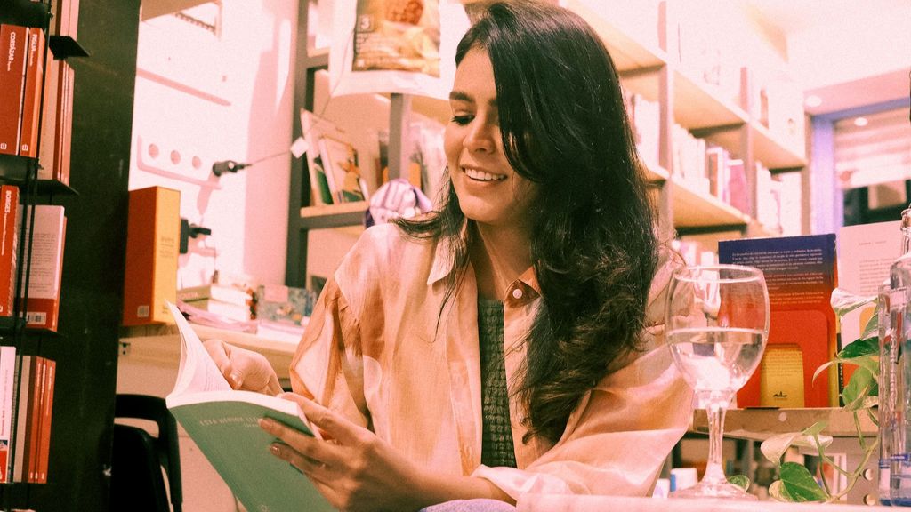 La colombiana Lorena Salazar Masso, vuelve Tránsito Editorial con 'Maldeniña'.