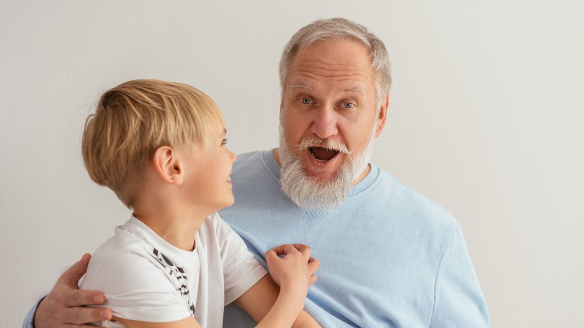 Los niños deben saber que su abuelo tiene alzhéimer