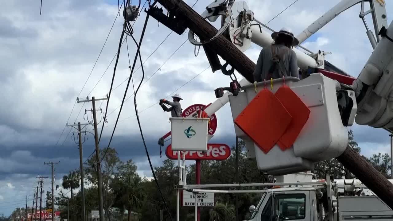 El huracán Idalia arrasa en Tampa y deja dos muertos a su paso por Florida