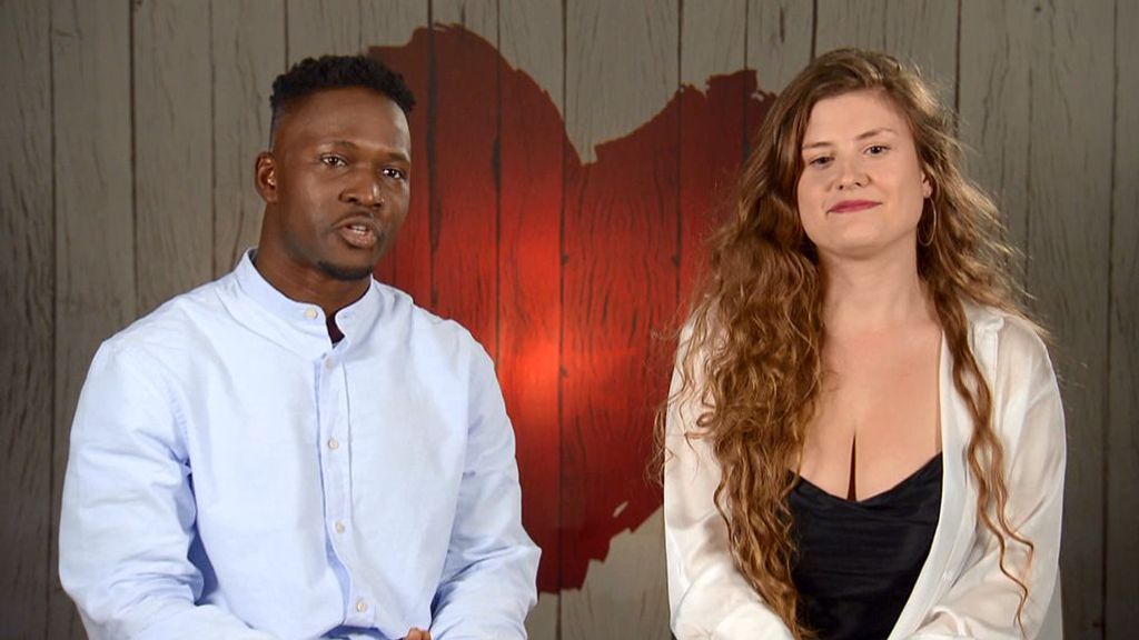 Mohamed y Daria durante su cita en 'First Dates'