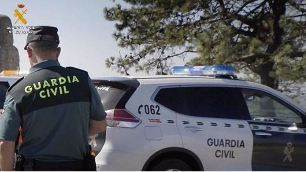 Multitudinaria pelea con machetes y cuchillos deja a un herido en la calle de Sueca, Valencia