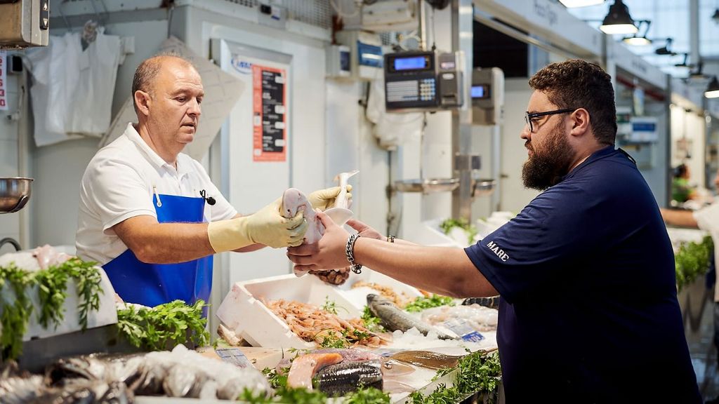 Juan Viu en el mercado de abastos de Cádiz