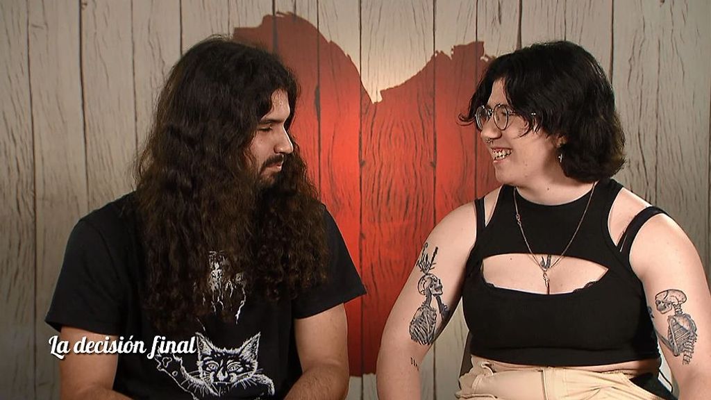 Toni y Laura durante su cita en 'First Dates'