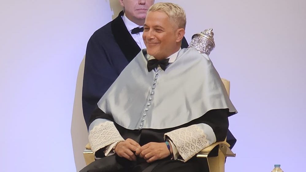 Alejandro Sanz en la investidura como doctor Honoris Causa en la UCA
