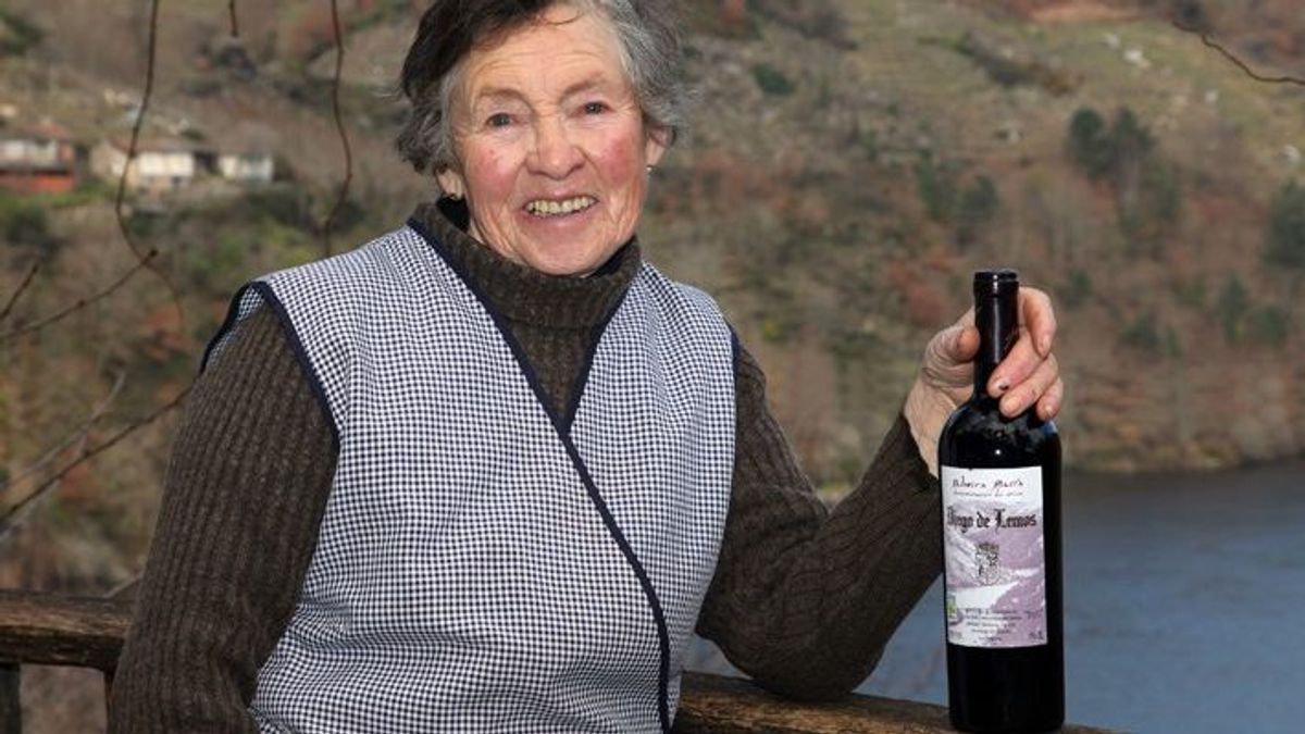 Esther Tejeiro, pionera del vino ecológico en Galicia: “Me llamaron loca, pero hay que escuchar a las cepas”