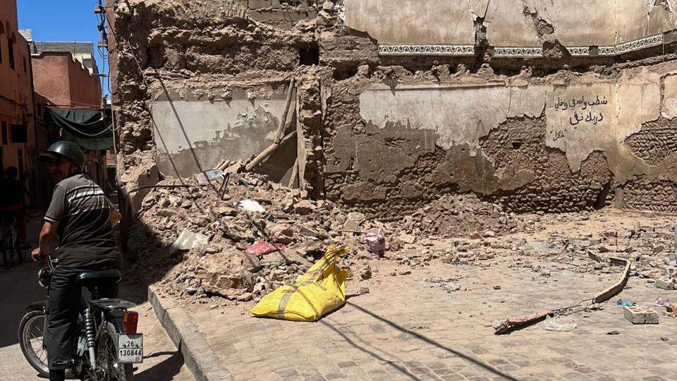 Aumentan a 820 los fallecidos y no hay constancia de españoles entre las víctimas