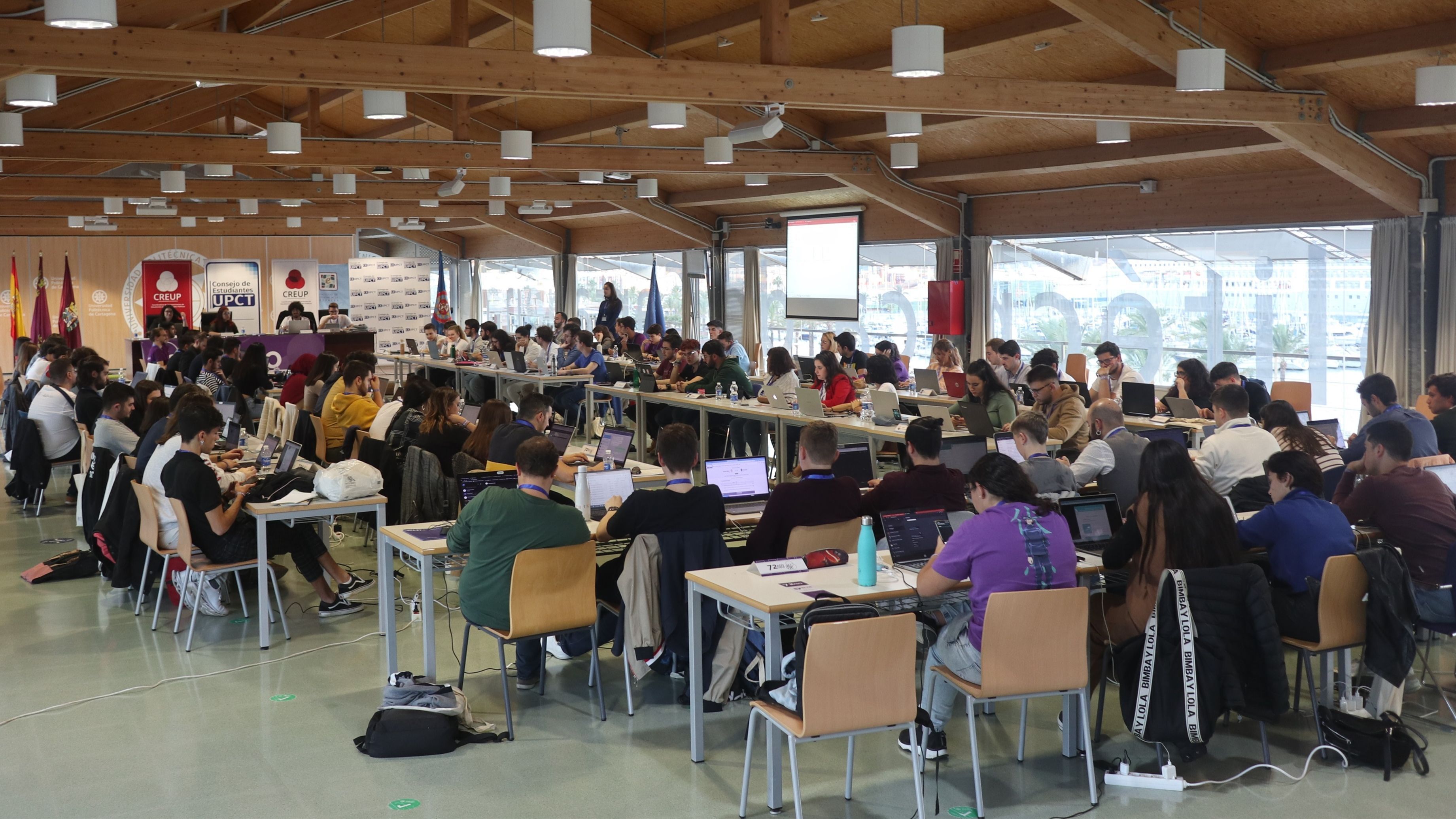 Reunión de miembros de la Coordinadora de Representantes de Estudiantes de Universidades Públicas (CREUP)