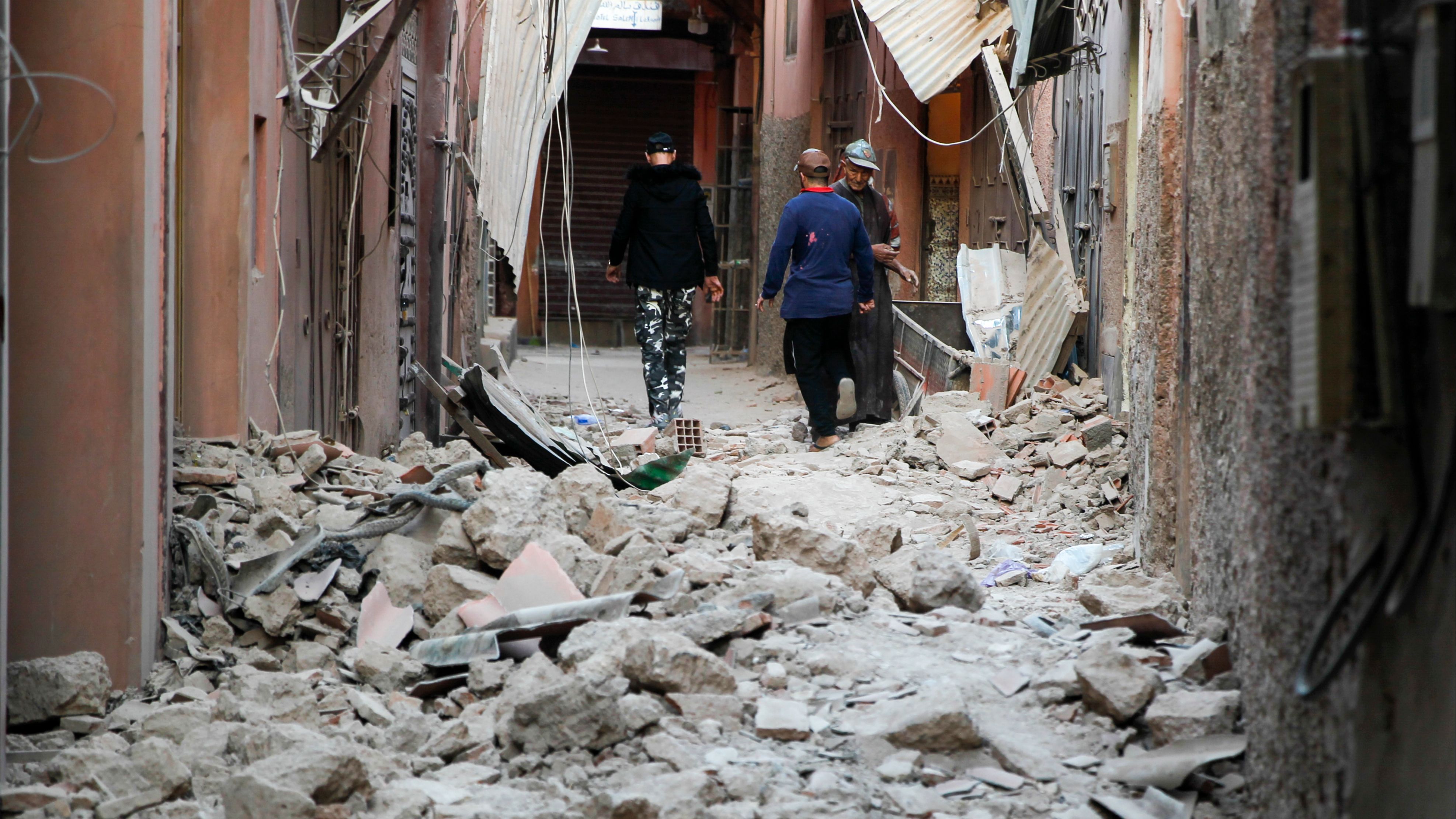 Tragedia en Marruecos: 820 muertos y 670 heridos por un terremoto de magnitud 7