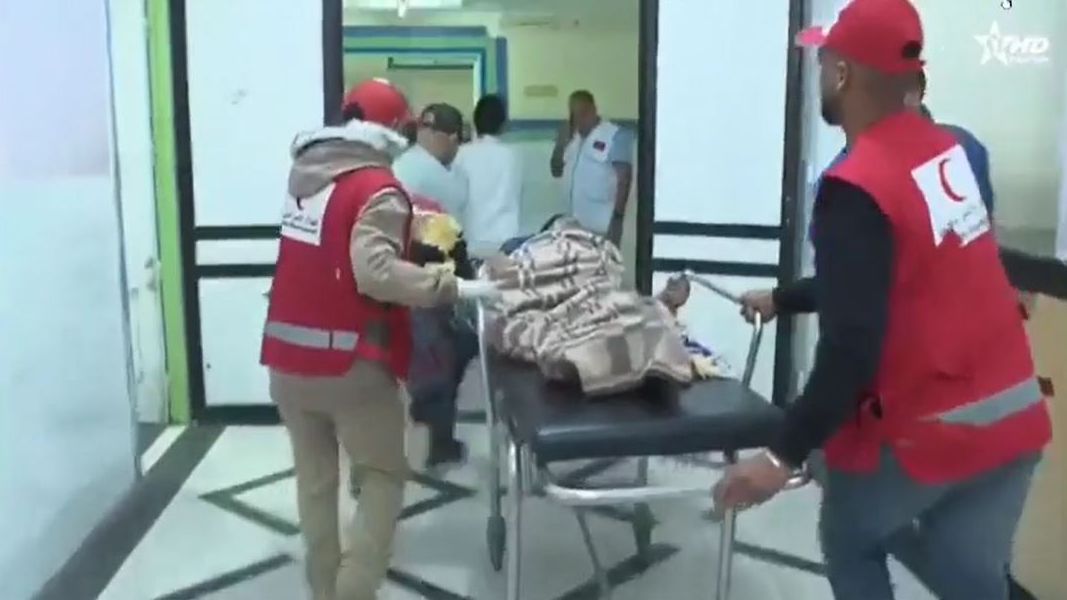 Un goteo incesante de heridos llega a los hospitales en Marruecos tras el seísmo