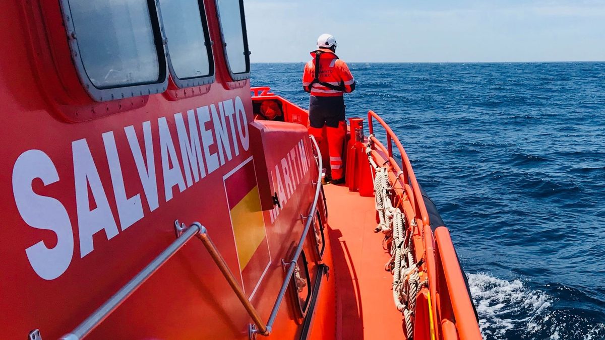 Hallan un cuerpo sin vida flotando en aguas de Fuerteventura