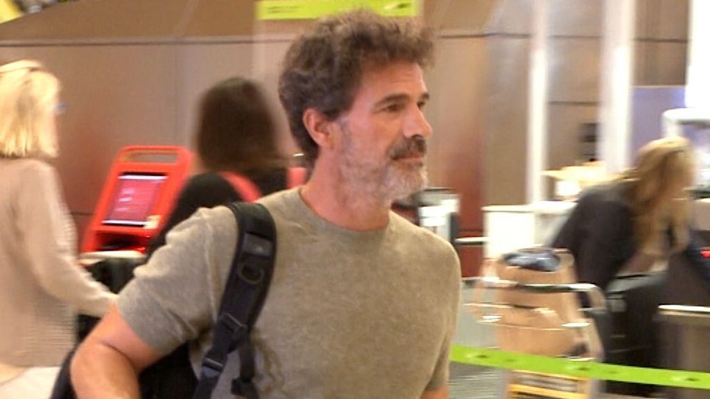 Rodolfo Sancho en el aeropuerto Adolfo Suárez Madrid Barajas