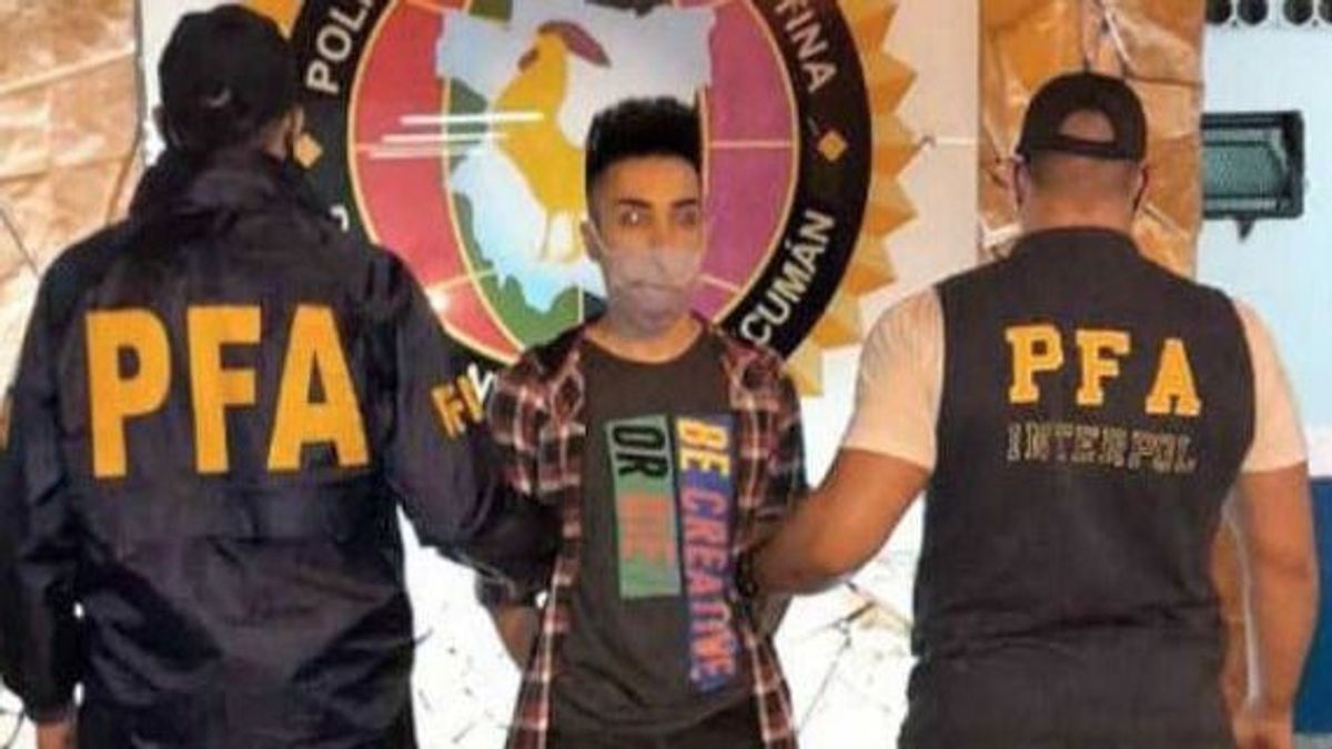 El llamado asesino de Grindr, Julián Ovejero, fue extraditado desde Tucumán, Argentina adonde huyó tras el asesinato que habría cometido en Madrid, España.