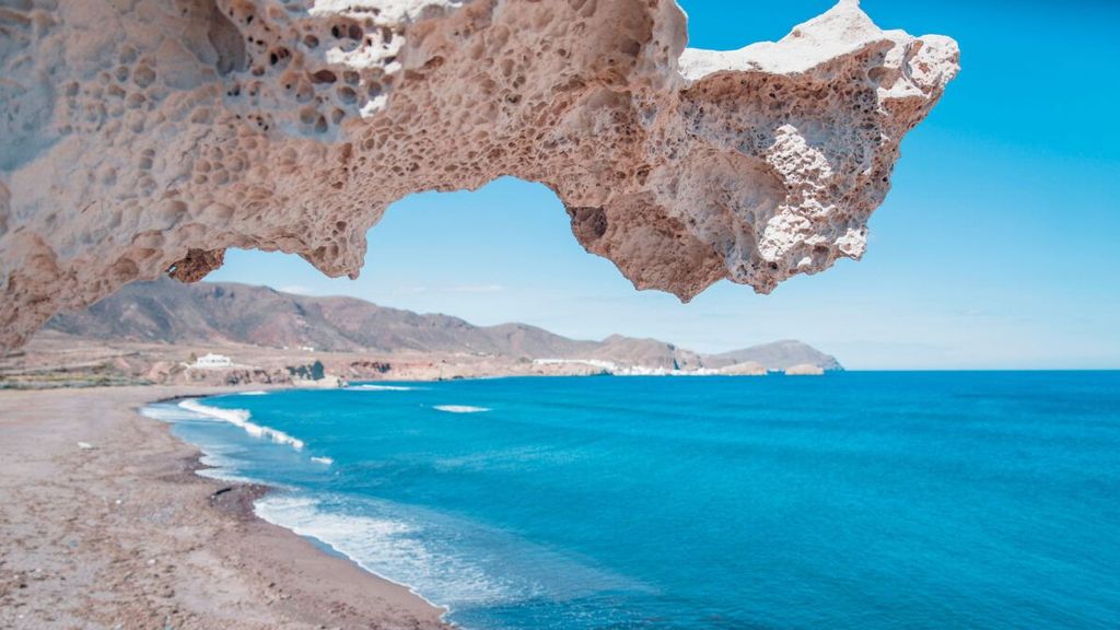 Playa de Los Escullos en Níjar (Almería)