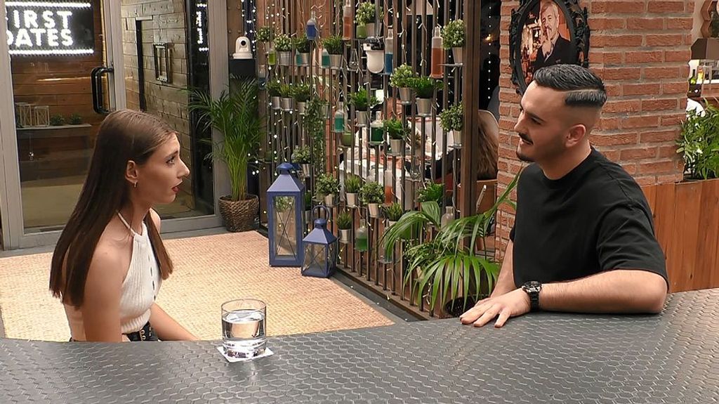 Antonio y Montse durante su cita en 'First Dates'