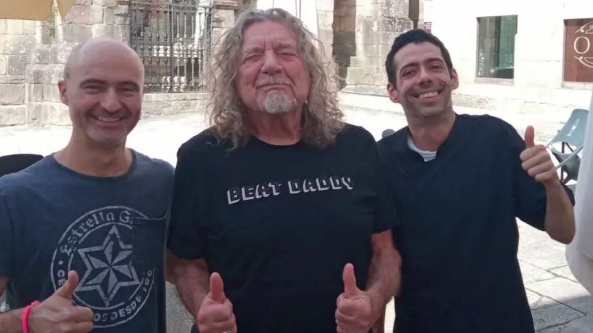 Robert Plant, la voz de Led Zeppelin, de cañas por los bares de Ourense