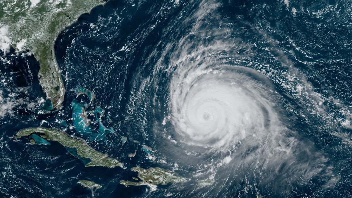El huracán Lee se intensifica en tiempo récord en el Atlántico