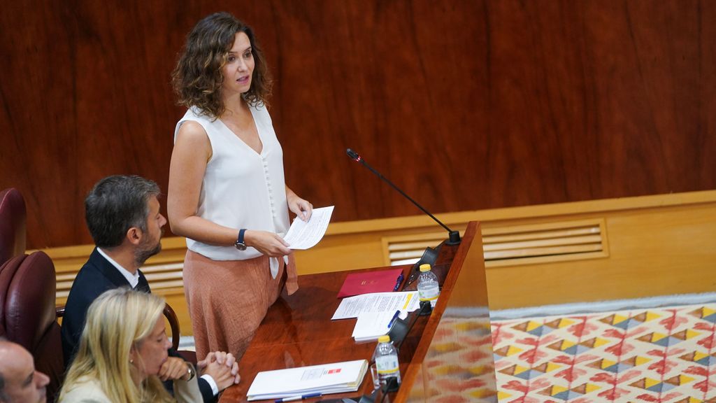 La presidenta de la Comunidad de Madrid, Isabel Díaz Ayuso, interviene en la Cámara regional