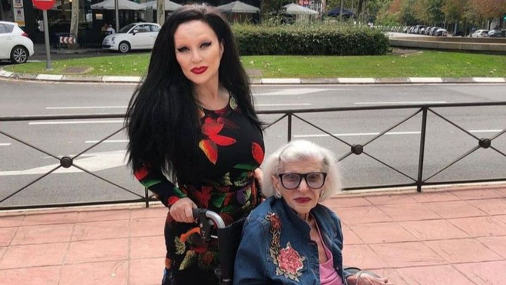 Alaska y su madre