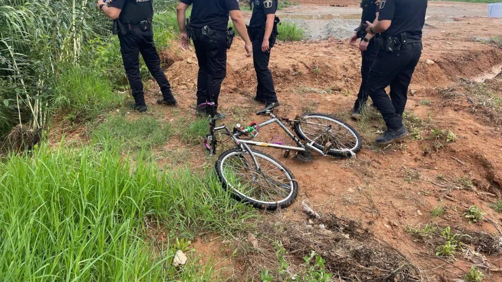 Encuentran la bicicleta del hombre arrastrado por el agua en Paterna