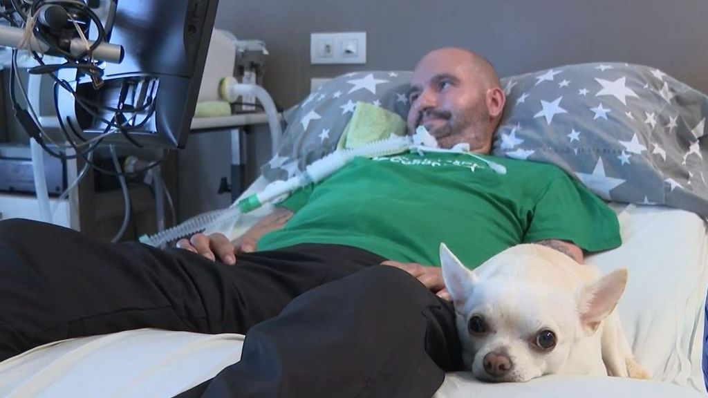 Jordi Sabaté Pons, enfermo de ELA, necesita alguien que le cuide o solicitará la eutanasia: "Amo la vida"