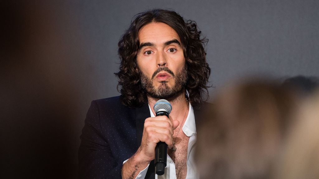 El actor Russell Brand, acusado de violación, agresiones sexuales y maltrato emocional por 4 mujeres