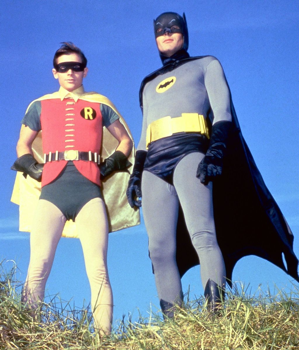 Santos leotardos, Batman. Adam West y Bur Ward como Batman y Robín, en la clásica serie de los 60.