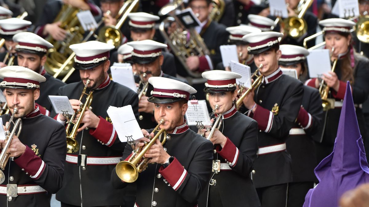 Una banda de música en una imagen de archivo Una banda de música en una imagen de archivo