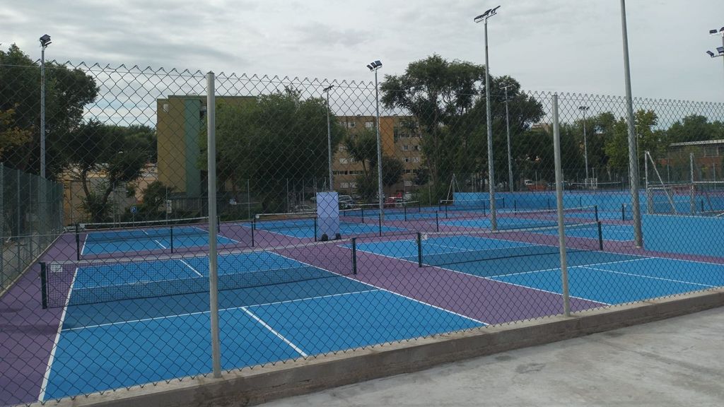 Pistas de pickleball en el Centro Deportivo Gallur
