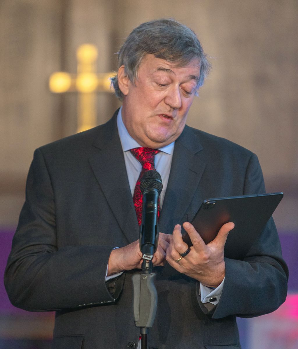 Stephen Fry. La tecnología tiene doble filo.