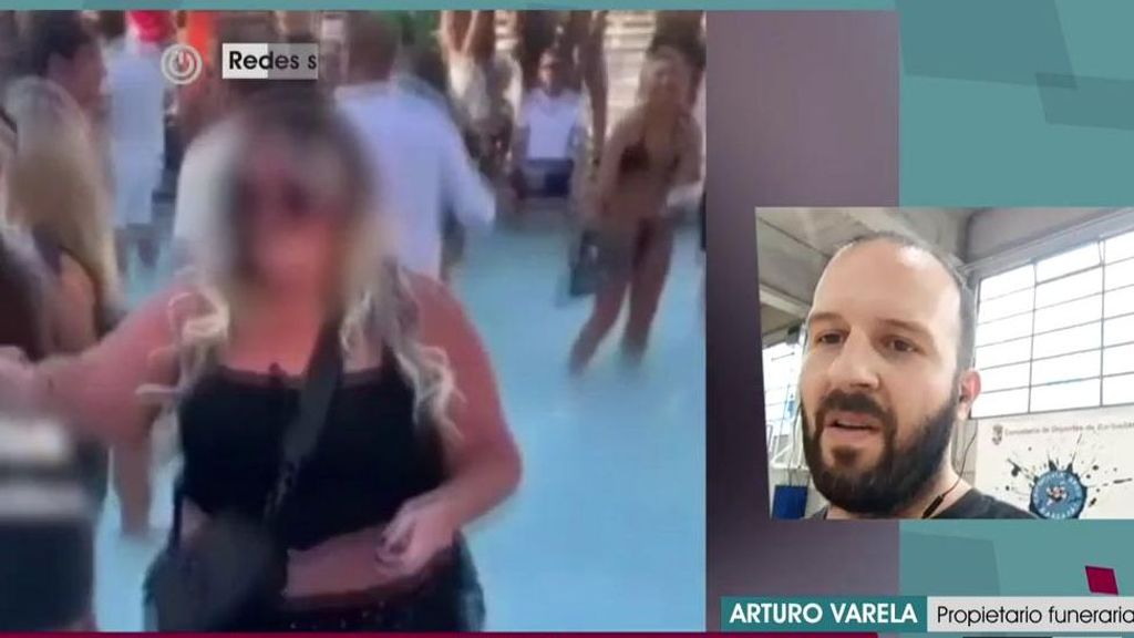 Esparce las cenizas de su hermano en una piscina de Ibiza durante una fiesta: la multa a la que se enfrenta