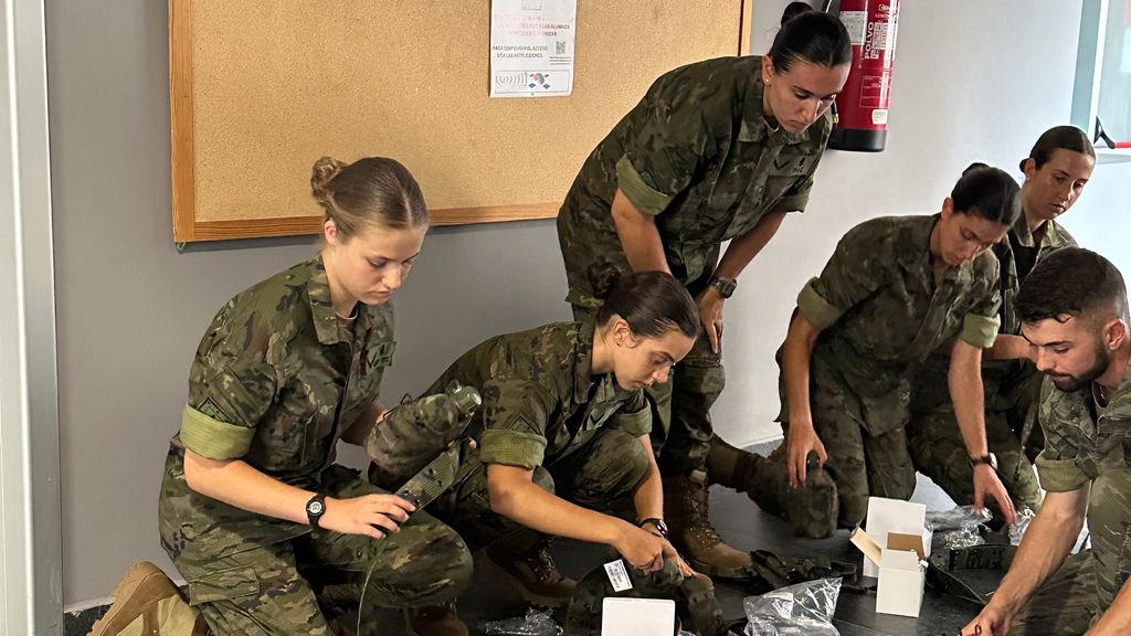 Leonor y varias compañeras de la Academia Militar