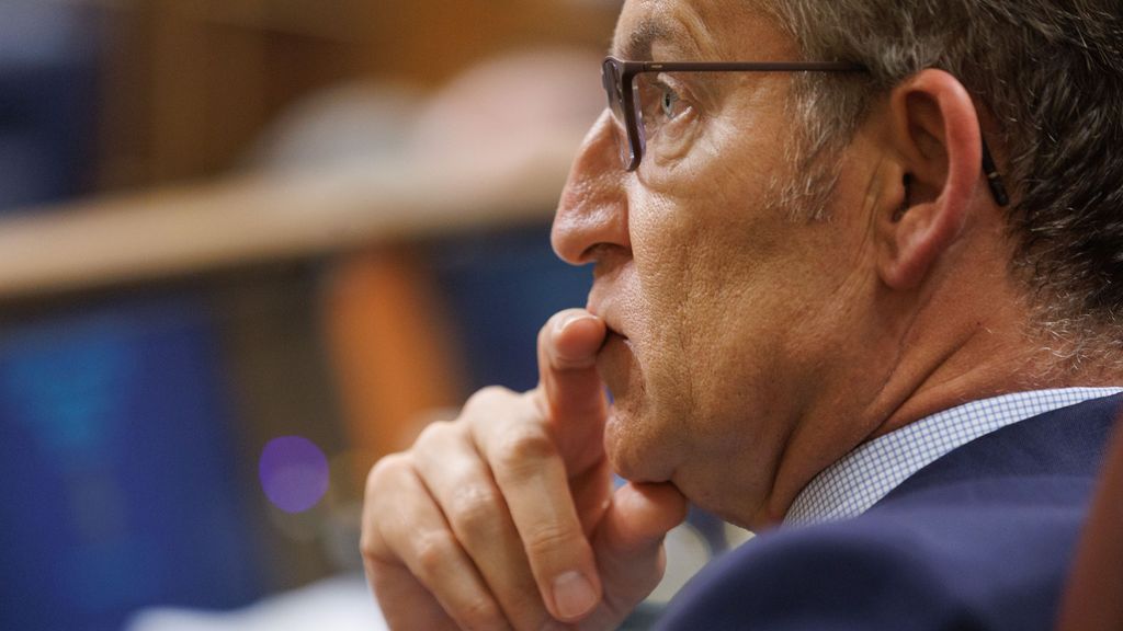 El presidente del PP, Alberto Núñez Feijóo, esta semana en el Congreso de los Diputados