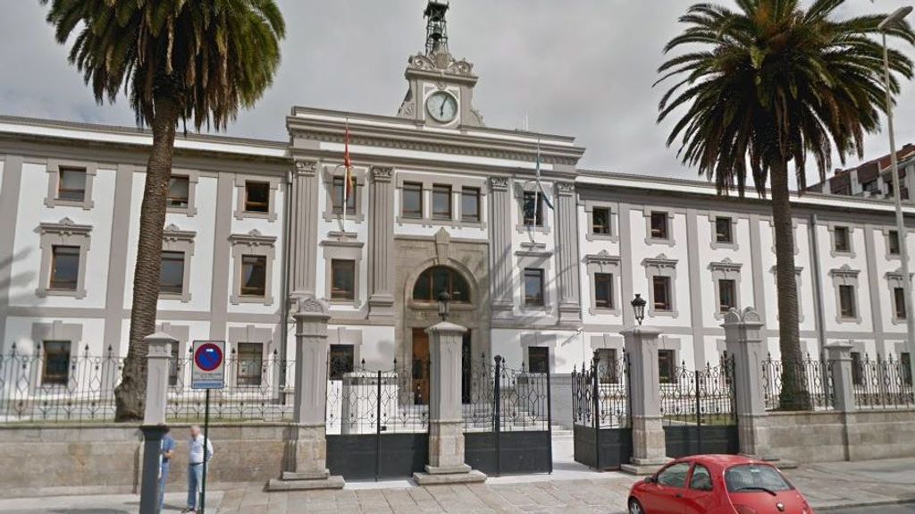 Condenan a año y medio de prisión a un cartero de A Coruña que acumuló 3.700 envíos sin repartir