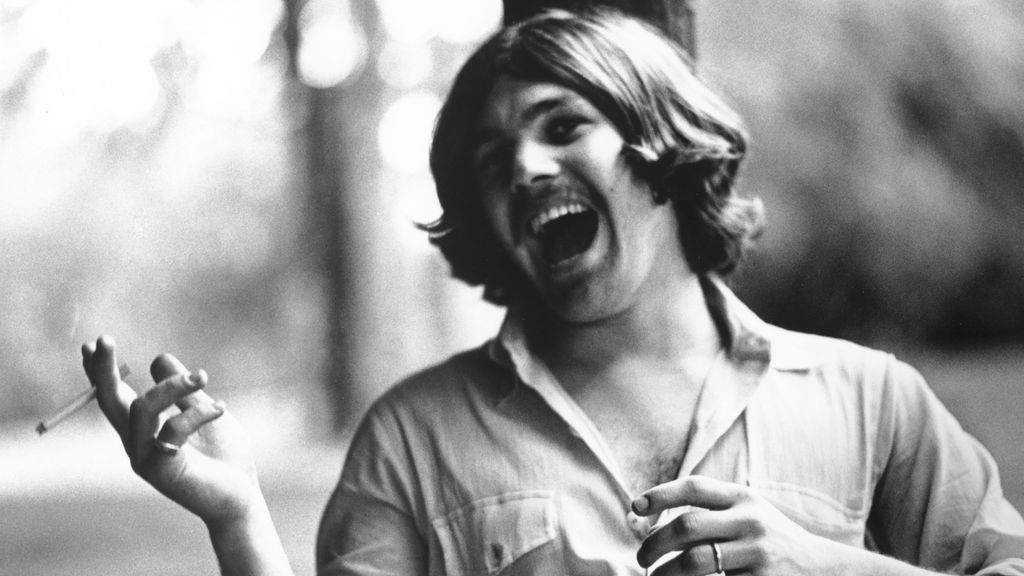 Tenían veinte años y estaban locos. Jann Wenner salió del periódico universitario para crear la Rolling Stone, una genialidad.