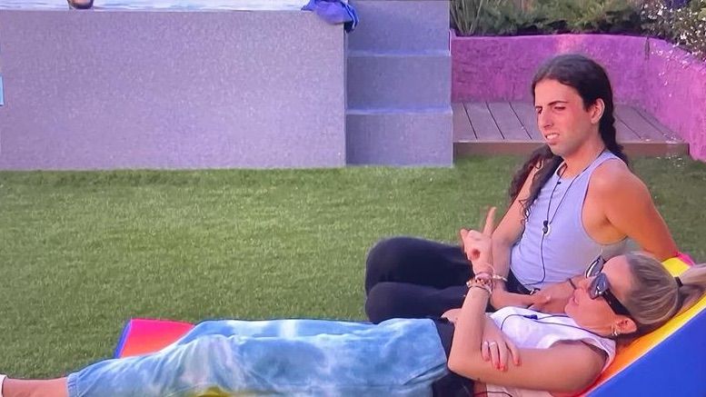 Marta rayada por los gritos