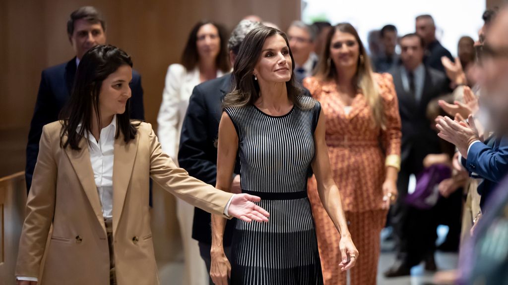 La reina Letizia con su vestido de Hugo Boss