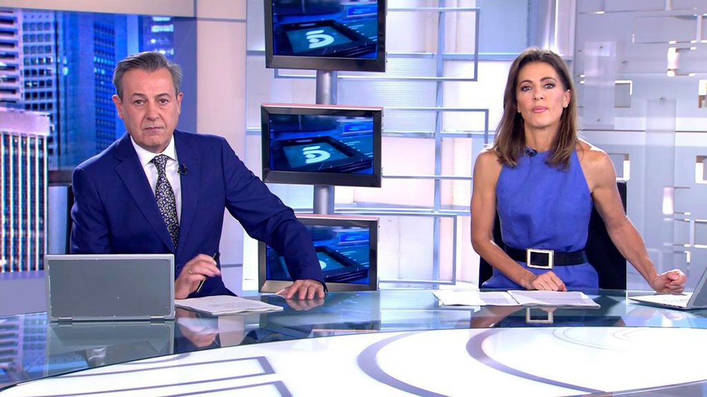 Con José Ribagorda y Ángeles Blanco Informativos Telecinco 2023 Noche 01/10/2023