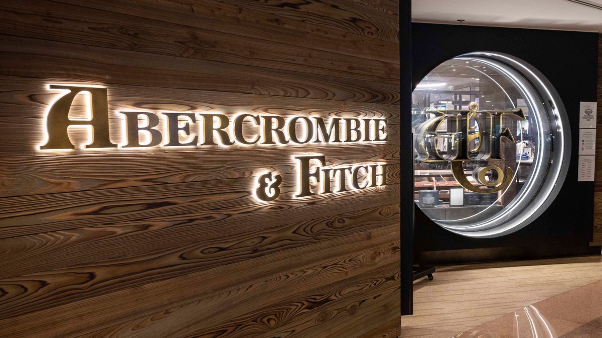 Acusan a directivos de Abercrombie & Fitch de utilizar la empresa para una trama de explotación sexual