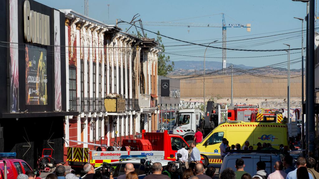 Trece fallecidos en el incendio de una discoteca en Murcia