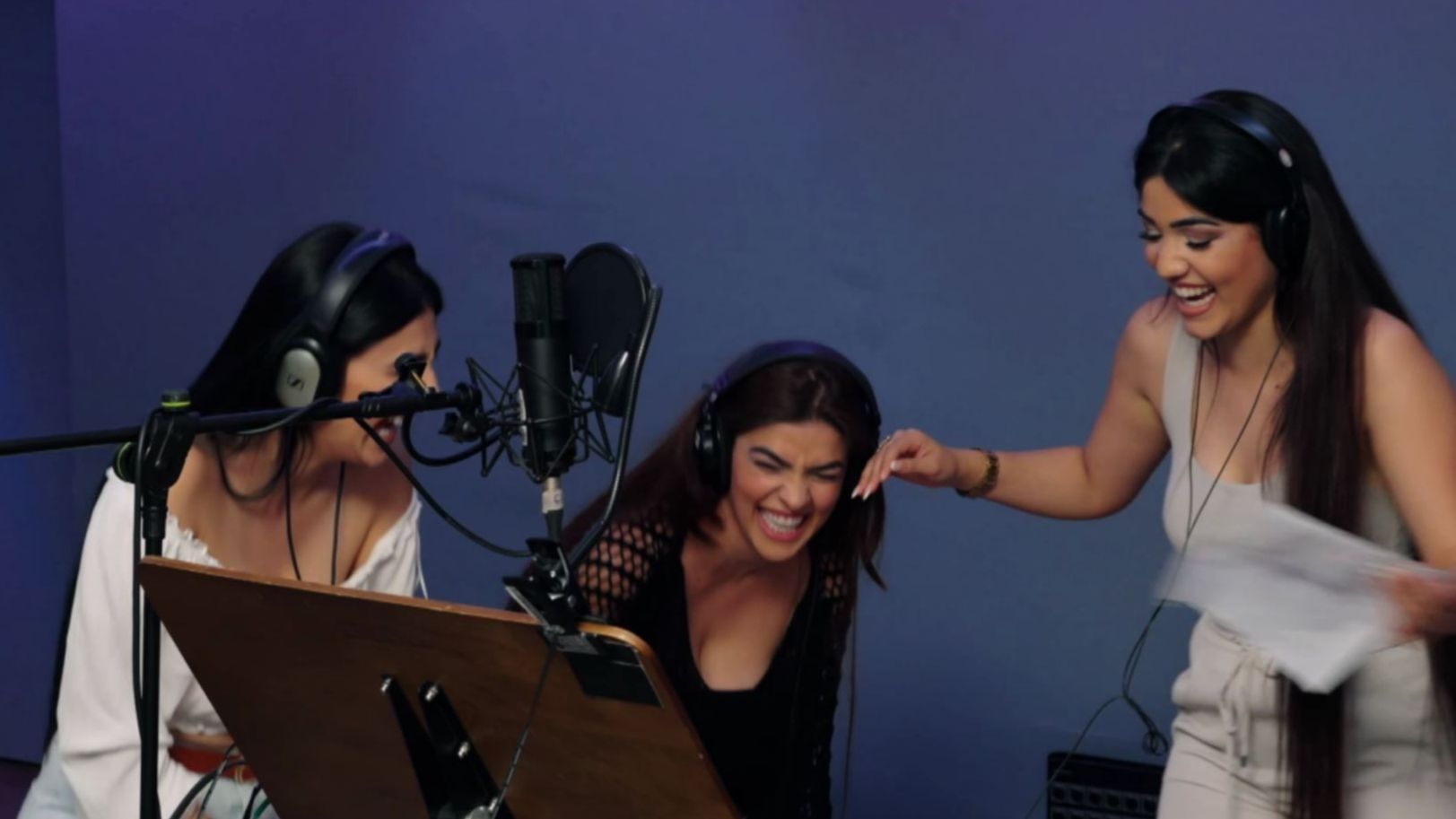 La Rebe, Graciela y Susi graban su primera canción
