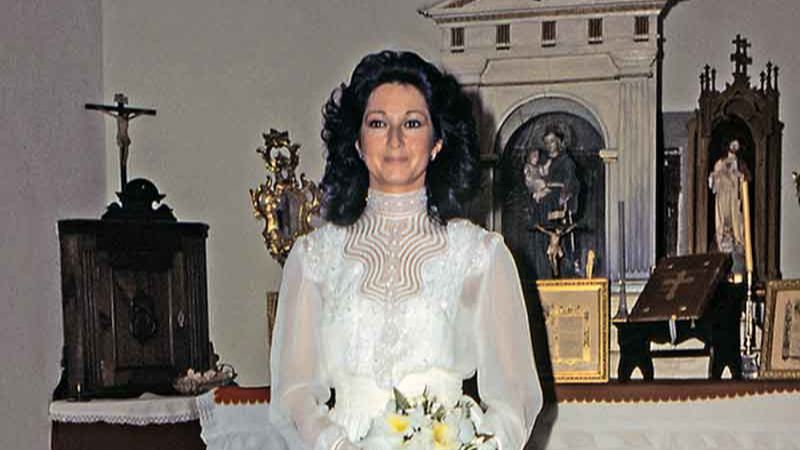 Ana Rosa Quintana en su primera boda. FUENTE: Instagram