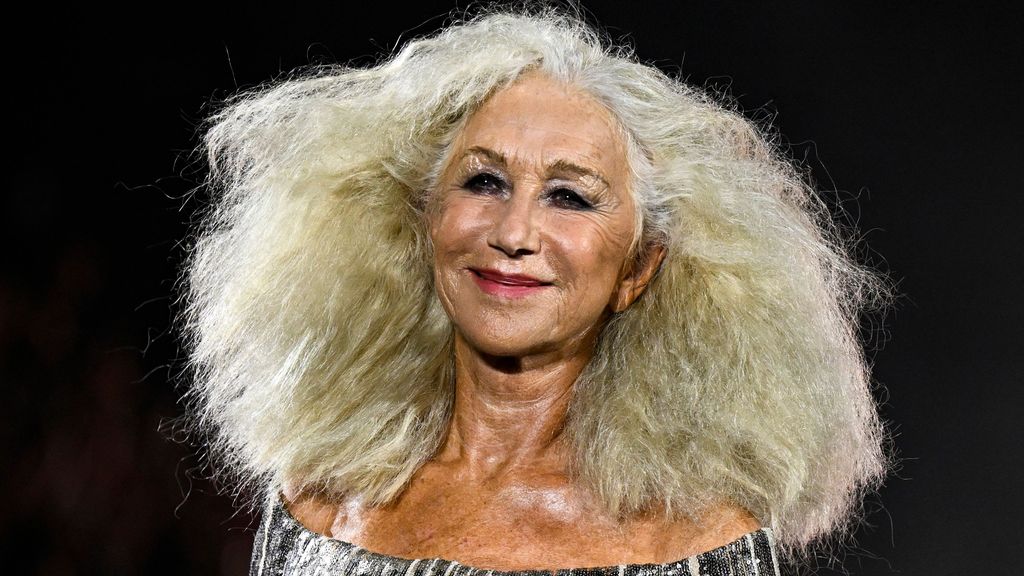 Helen Mirren en la Semana de la Moda de París