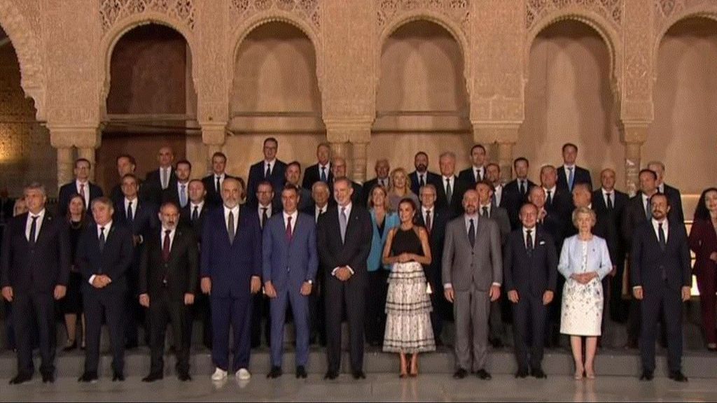 La Alhambra deslumbra a los jefes de estado de la UE: el rey y España, con Zelenski