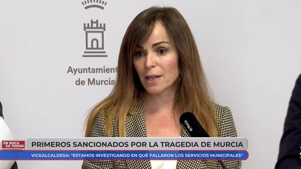 La vicealcaldesa de Murcia, Alicia Pérez comentando las nuevas medidas por parte del ayuntamiento