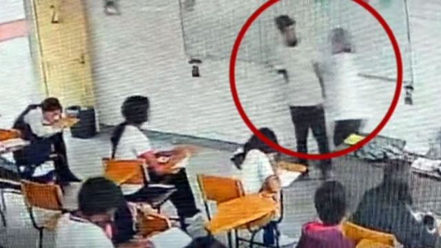 Un alumno ataca a su profesora con una navaja en plena clase en México