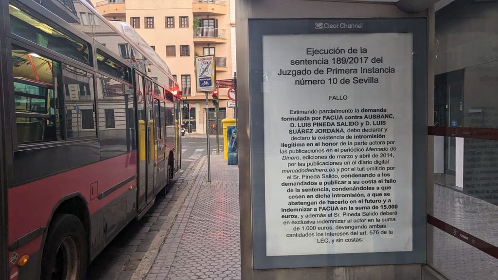 Sentencia contra Luis Pineda en marquesinas de Sevilla y Málaga