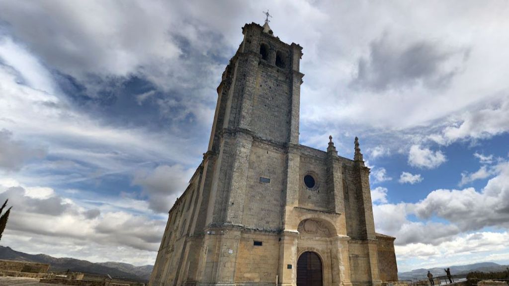 El milagro del pequeño Dylan, el niño que se salvó de una caída de siete metros en Jaén