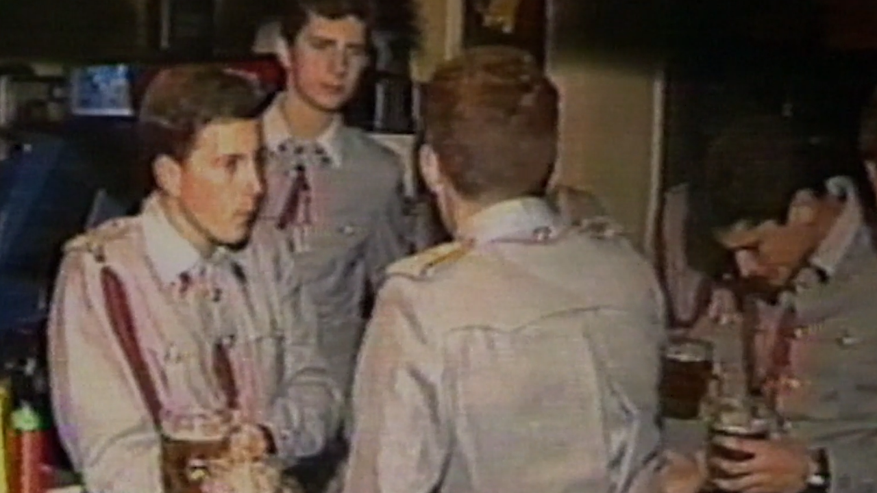 Felipe de Borbón, en una de sus salidas clandestinas