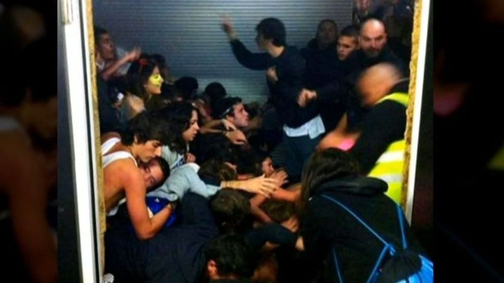 El incendio de Murcia hace revivir la tragedia del Madrid Arena: las familias vuelven a pedir justicia
